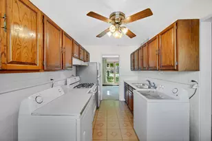 17913 Oakwood Ave, Lansing, IL 60438 - Photo 8