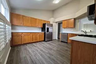 2850 Stonewater Dr, Naperville, IL 60564 - Photo 10