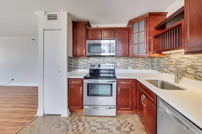 33 W Delaware Place #12K, Chicago, IL 60610 - Photo 8