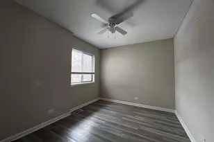 7333 Winthrop Way, Downers Grove, IL 60516 - Photo 10