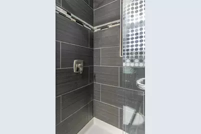 201 Oakwood Drive, Shorewood, IL 60404 - Photo 20