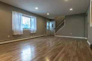 201 Oakwood Dr, Shorewood, IL 60404 - Photo 10