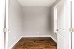 2353 W 18th Pl, Chicago, IL 60608 - Photo 10