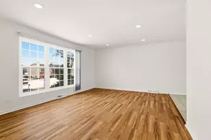 1432 Mitchell Trail, Elk Grove Village, IL 60007 - Photo 2