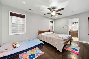 1731 N Central Park Ave, Chicago, IL 60647 - Photo 12