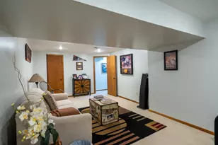 5875 Constitution Ave, Gurnee, IL 60031 - Photo 30