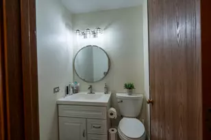 5875 Constitution Ave, Gurnee, IL 60031 - Photo 16