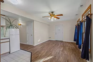 1323 S Roselle Rd, Schaumburg, IL 60193 - Photo 16