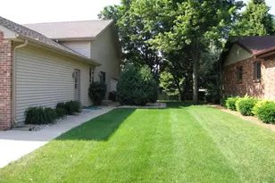 1011 Ranchwood Dr, Shorewood, IL 60404 - Photo 16