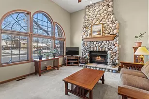 1011 Ranchwood Dr, Shorewood, IL 60404 - Photo 2