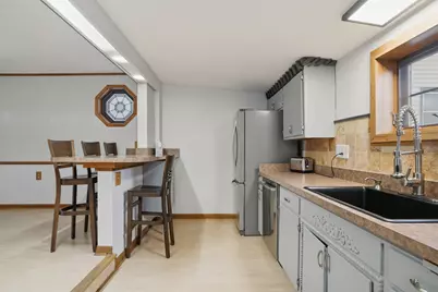 2220 139th Street, Blue Island, IL 60406 - Photo 4