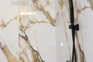 320 N Menard Ave, Chicago, IL 60644 - Photo 24