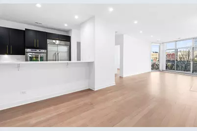914 W Hubbard Street #304, Chicago, IL 60642 - Photo 2