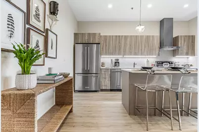 435 Madison Street #506, Oak Park, IL 60302 - Photo 2