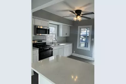 601 S Henrietta Avenue, Rockford, IL 61102 - Photo 8