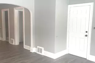 601 S Henrietta Ave, Rockford, IL 61102 - Photo 4