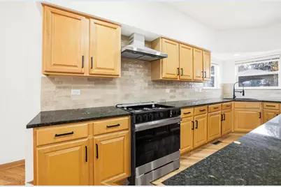 2812 Stuart Kaplan Court, Aurora, IL 60503 - Photo 8