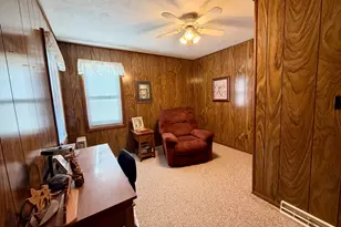 1445 Pickwick St, Ottawa, IL 61350 - Photo 16