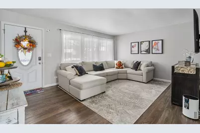 224 Kedvale Court, Bolingbrook, IL 60440 - Photo 4