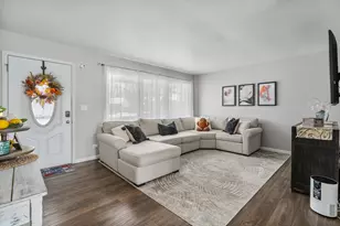 224 Kedvale Ct, Bolingbrook, IL 60440 - Photo 4