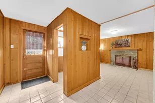 7050 N Keating Ave, Lincolnwood, IL 60712 - Photo 12