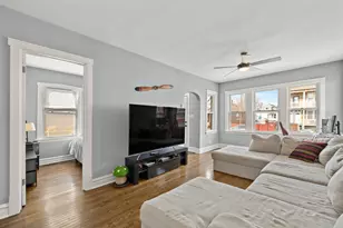 7535 W 61st St, Summit, IL 60501 - Photo 8