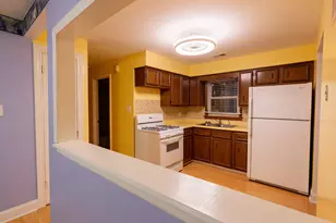 9170 Crescent Ct, Oak Lawn, IL 60453 - Photo 8