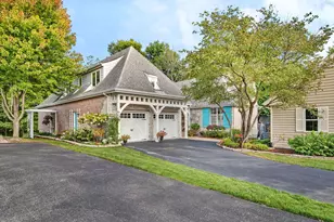 719 Stonebridge Rd, Frankfort, IL 60423 - Photo 2