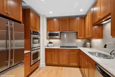 55 E Erie Street #2103, Chicago, IL 60611 - Photo 8