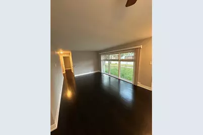 7010 Foster Street, Morton Grove, IL 60053 - Photo 4