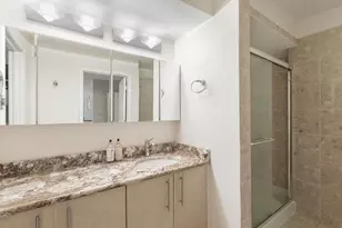 3918 Dundee Rd, Northbrook, IL 60062 - Photo 12