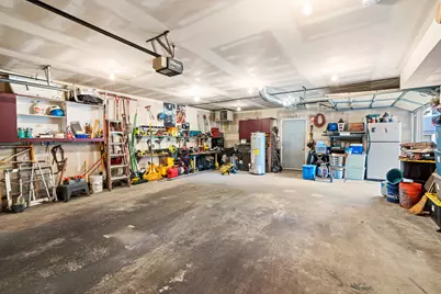 19061 Wentworth Avenue, Lansing, IL 60438 - Photo 32