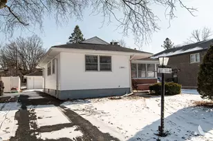 18441 Stewart Ave, Homewood, IL 60430 - Photo 6