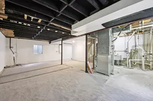 183 W Algonquin Rd, Des Plaines, IL 60016 - Photo 28