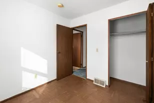 607 6th St, Rock Island, IL 61201 - Photo 14