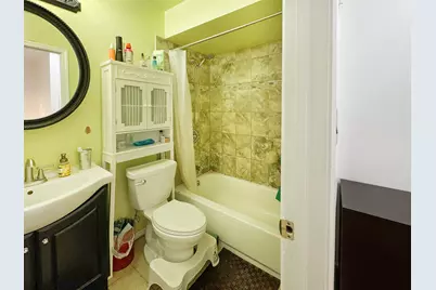 204 Inverrary Lane #204, Deerfield, IL 60015 - Photo 8