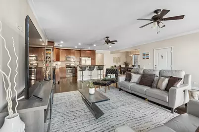 5741 W Lawrence Avenue #1, Chicago, IL 60630 - Photo 4