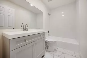 720 Wellington Ave, Elk Grove Village, IL 60007 - Photo 10