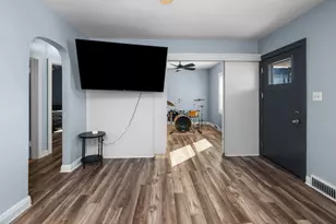 1619 20th Ave, Rock Island, IL 61201 - Photo 4