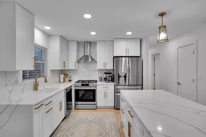 9317 Olcott Avenue, Morton Grove, IL 60053 - Photo 16