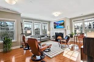 7 E Kennedy Ln, Hinsdale, IL 60521 - Photo 6