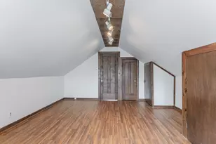 5248 W Wellington Ave, Chicago, IL 60641 - Photo 18