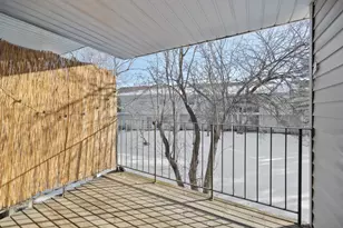 47 E Gant Circle, Streamwood, IL 60107 - Photo 18