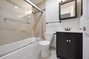 47 E Gant Circle, Streamwood, IL 60107 - Photo 14