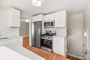 253 Park Ct, Bellwood, IL 60104 - Photo 6