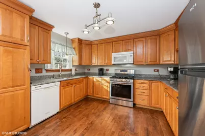 11061 Bayou Court, Huntley, IL 60142 - Photo 6