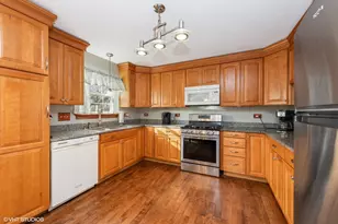 11061 Bayou Ct, Huntley, IL 60142 - Photo 6