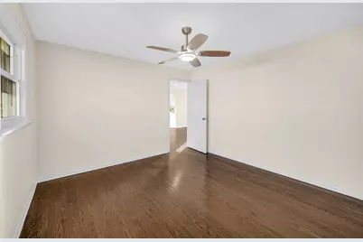 591 Paxton Avenue, Calumet City, IL 60409 - Photo 8