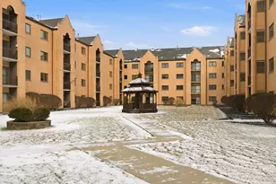 7420 W Lawrence Ave, Harwood Heights, IL 60706 - Photo 2