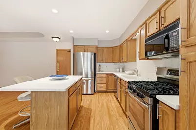 7420 W Lawrence Avenue #212, Harwood Heights, IL 60706 - Photo 12